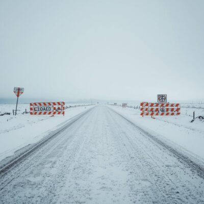 zatvorena cesta zbog snijega