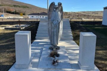 44a00d2e-ee37-4867-bd22-c2ff8b19ff05 44a00d2e-ee37-4867-bd22-c2ff8b19ff05