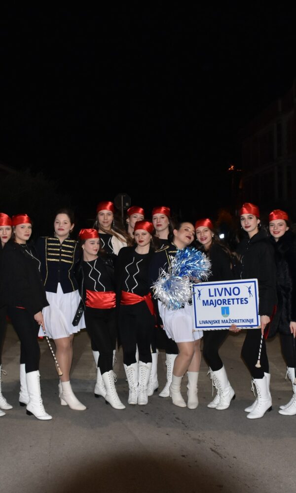 633939431 1424422956138409 6122758240935805423 n 600x1000