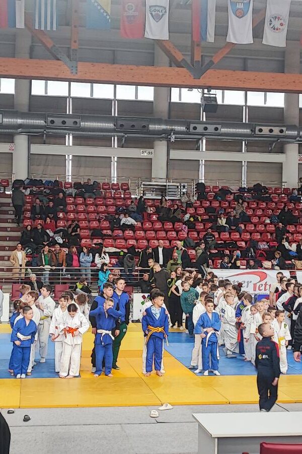 638842684 1677432150264360 5982427357906877375 n 600x900