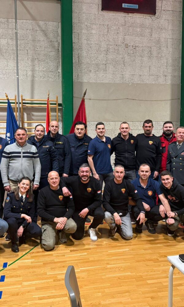 641466600 1853546012254548 7356358165249787766 n 600x1000