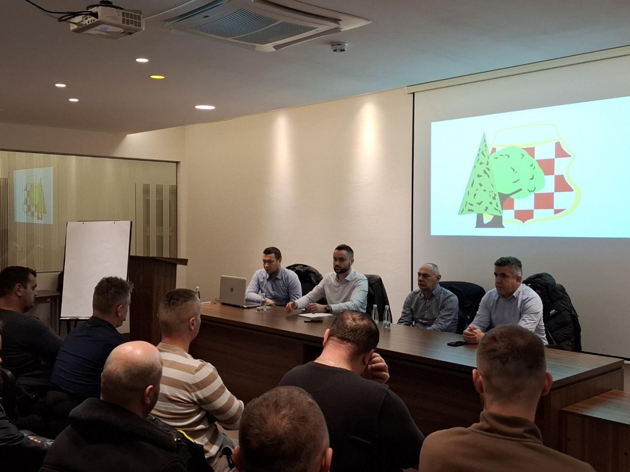 Sastanak poslovni partneri novitas 12 2 2026 3