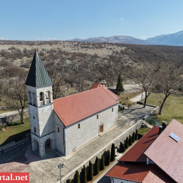 1935ddfb 3998 4aa8 8290 94143915ea17