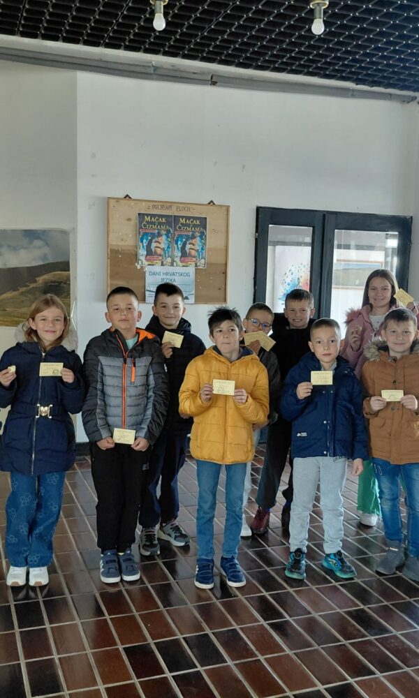 649134435 1970608397194236 2555328548584572349 n 600x1000