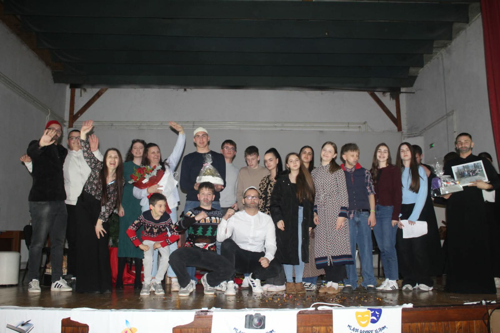 D309b7f4 8137 492a 9def f5c24bc9d47c