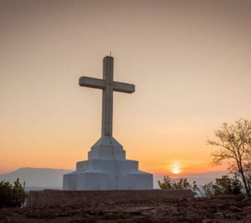 Krizevac svitanje 640x428 1 360x320