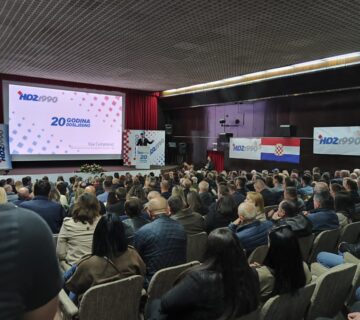 34f05a1b 185d 4b78 a828 65d384a57a03 360x320