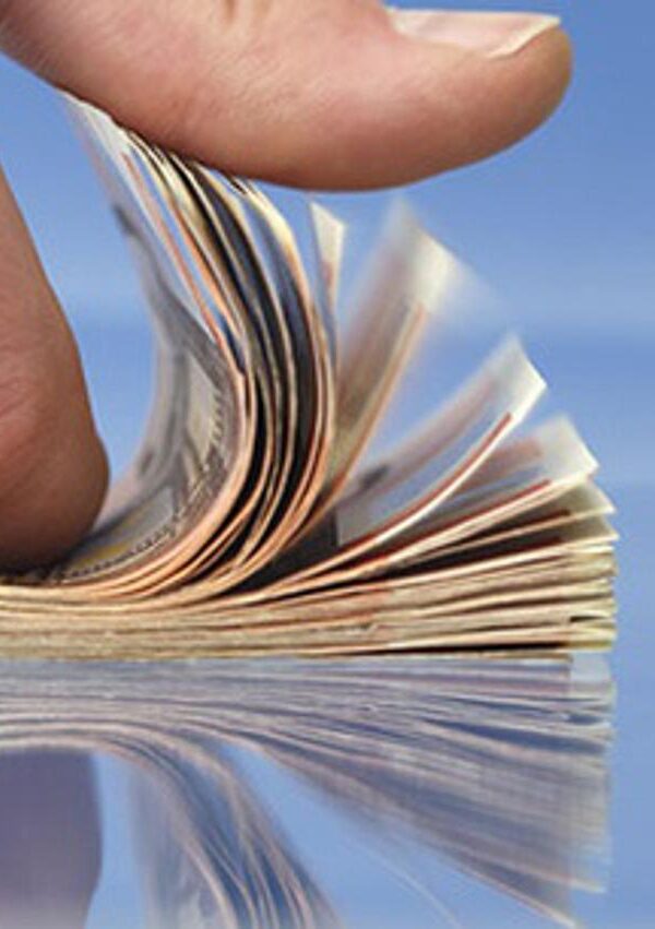 5977dbbc6bb304461190 600x851