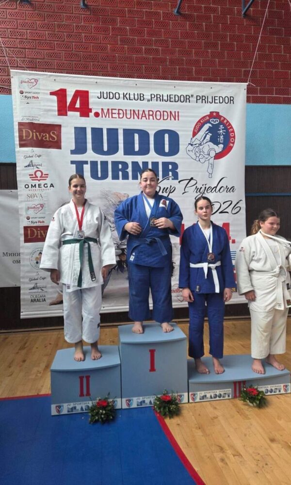 IMG 6666 1152x1536 1 600x1000