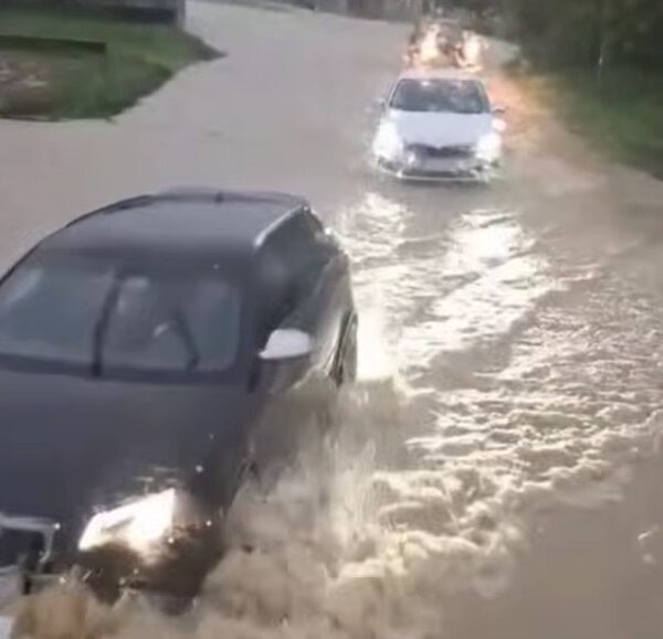 Kisno nevrijeme pogodilo Ljubuski 600x579