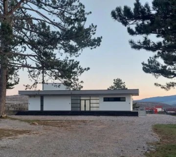 Mrtvacnica na gradskom groblju sv mihovil u livnu 37554056 360x320