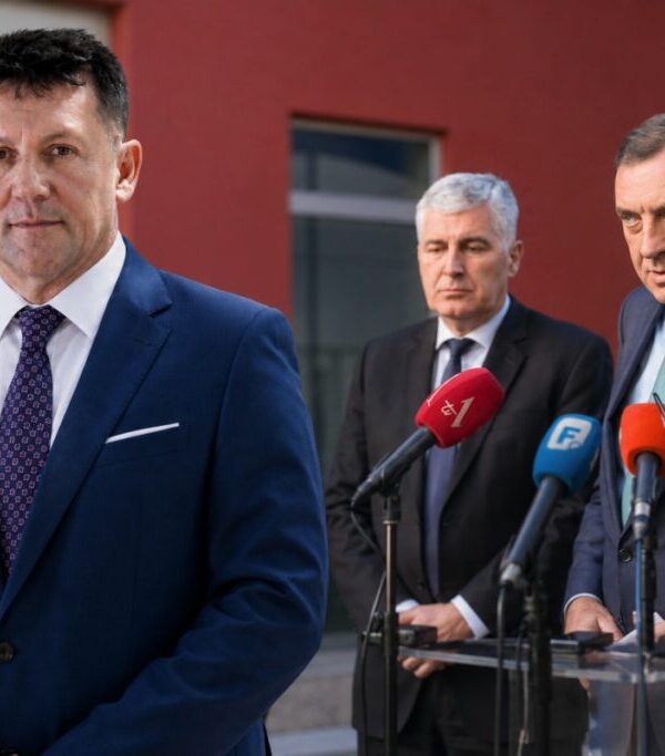 Lucic dodik covic foto ilustracijaFb 1024x683 1 600x683