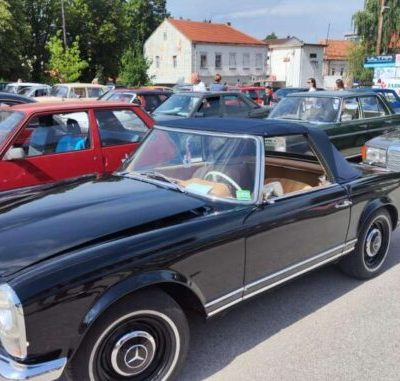 oldtimeri-Livno-678x381